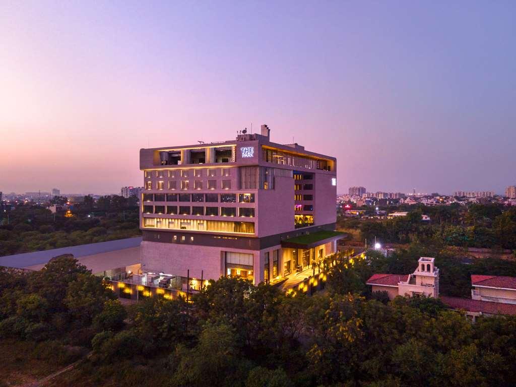 The Park Indore Buitenkant foto