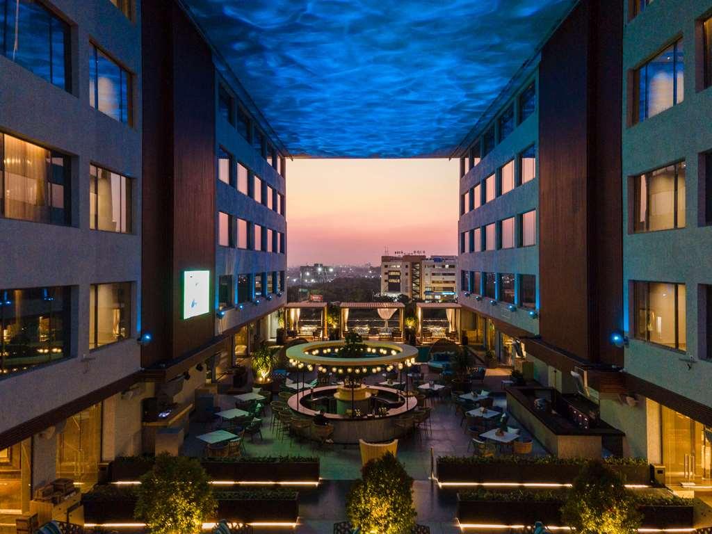 The Park Indore Buitenkant foto